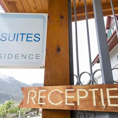 9 Suites Apartahotel